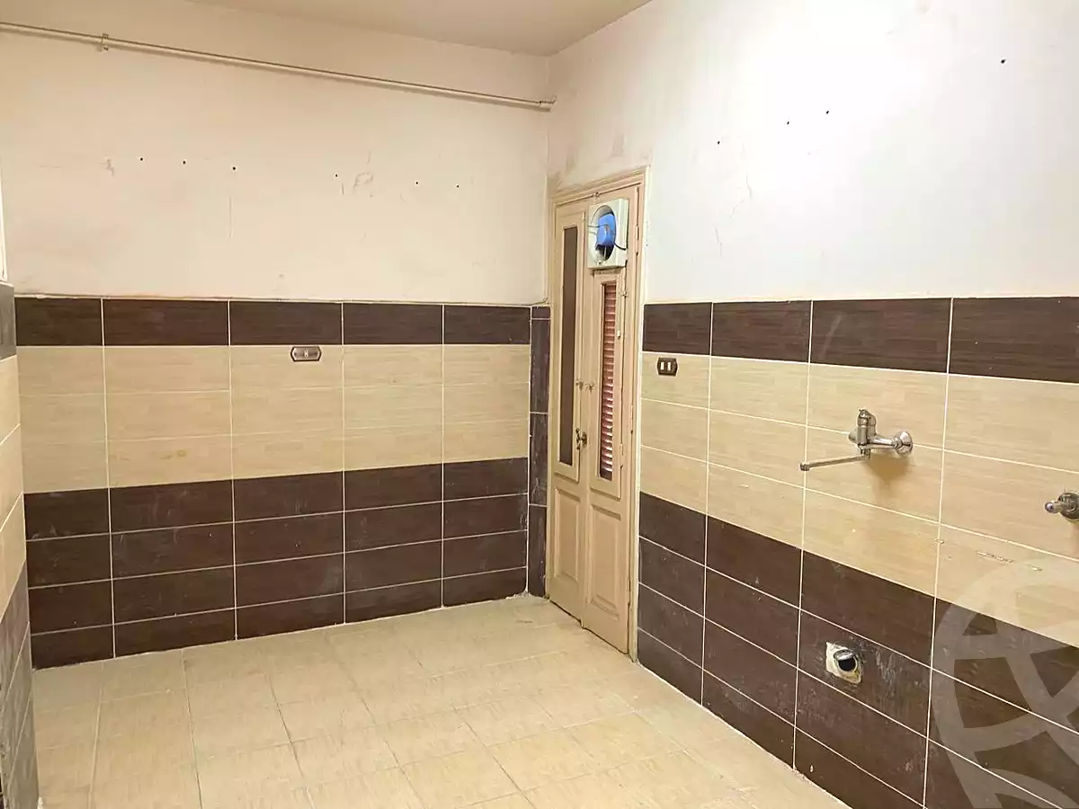 https://aqarmap.com.eg/en/listing/7040353-for-sale-qalyubia-banha-city-banha-city-farid-nada-st