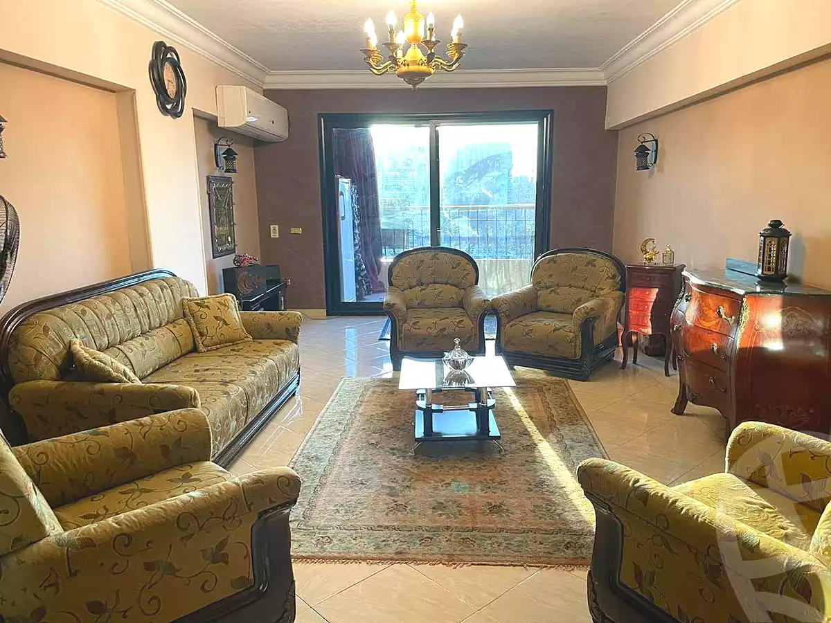 https://aqarmap.com.eg/ar/listing/7040660-for-sale-cairo-helwan-helwan-el-sharkeya-heidar-st