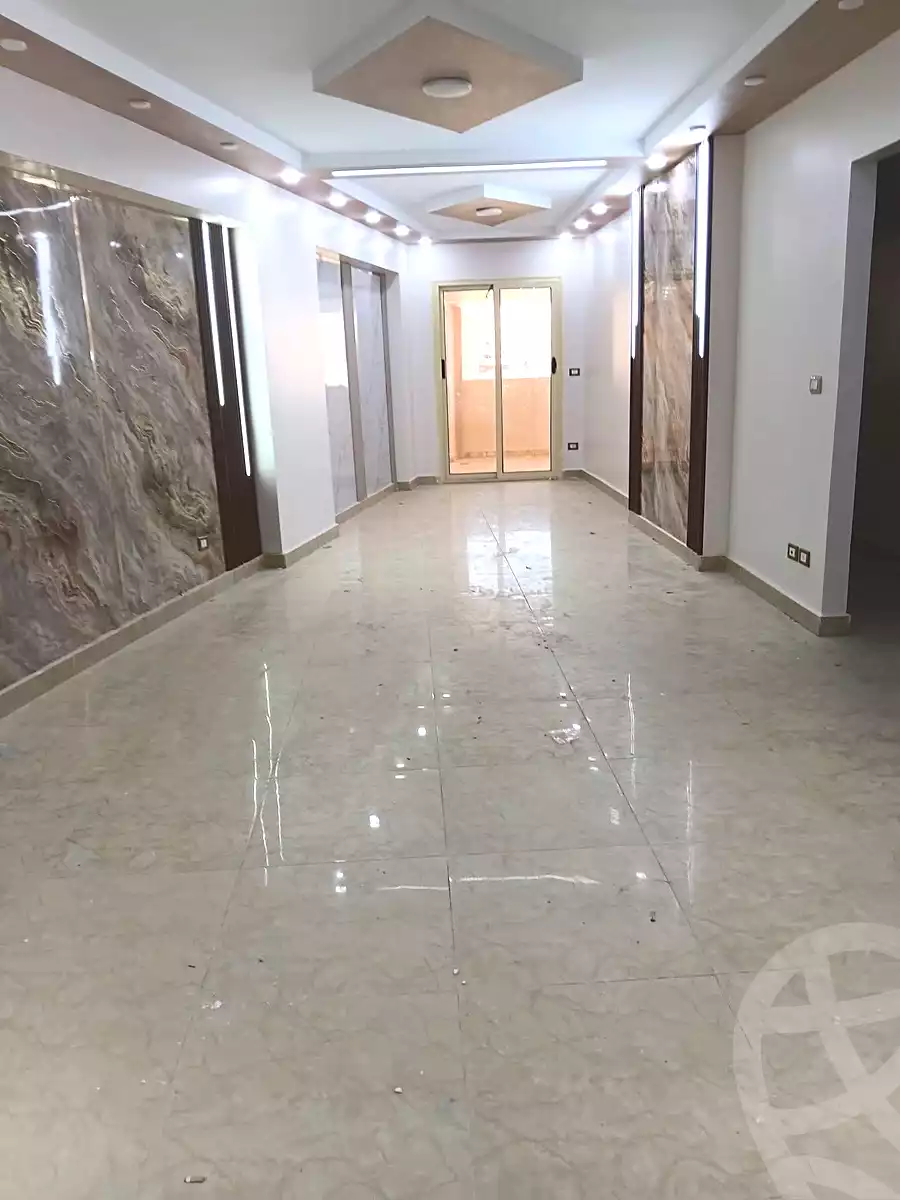 https://aqarmap.com.eg/ar/listing/7040861-for-sale-alexandria-moharram-bey