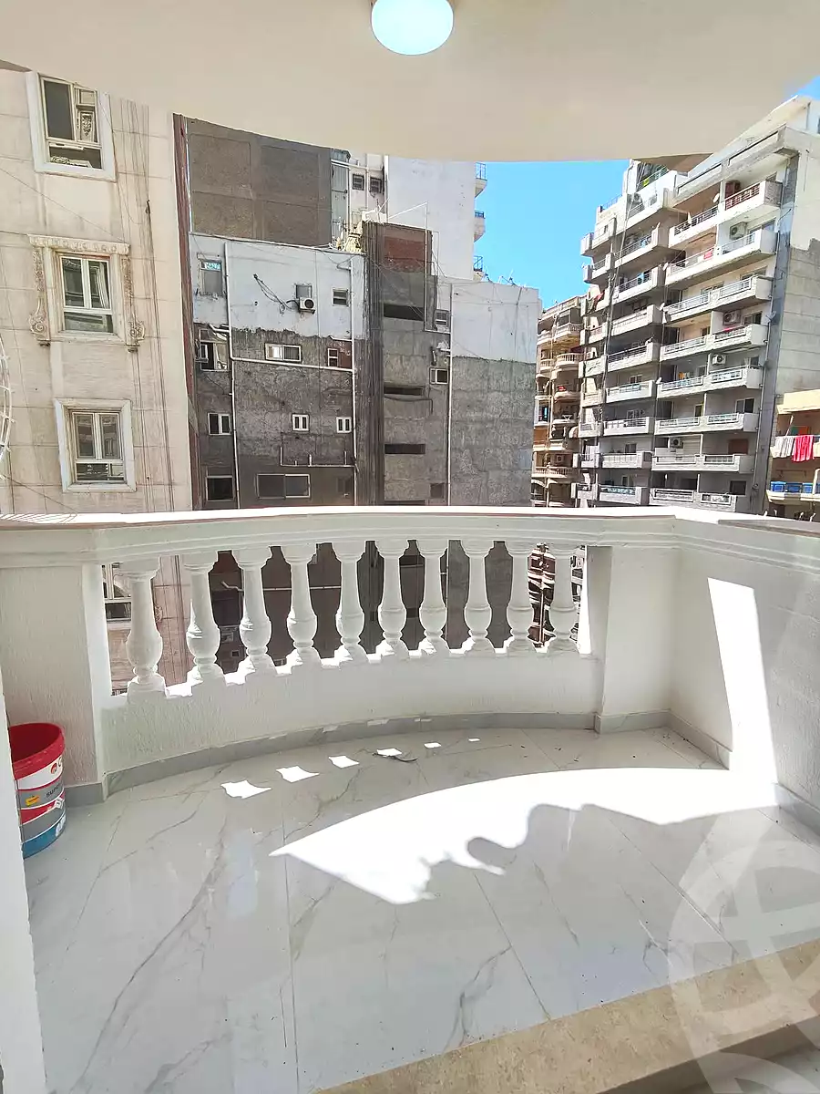 https://aqarmap.com.eg/ar/listing/7040983-for-sale-alexandria-sydy-bshr-sydy-bshr-bhry-khalil-hamada-st