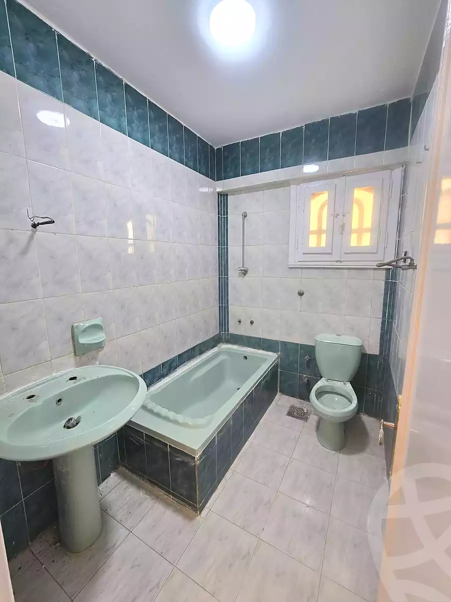 https://aqarmap.com.eg/ar/listing/7041213-for-sale-alexandria-al-agamy-shataa-el-nakheel