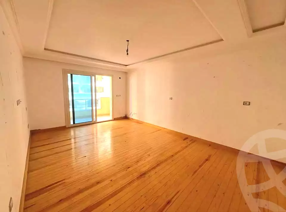 https://aqarmap.com.eg/ar/listing/7041239-for-sale-alexandria-smouha-compounds-in-smouha