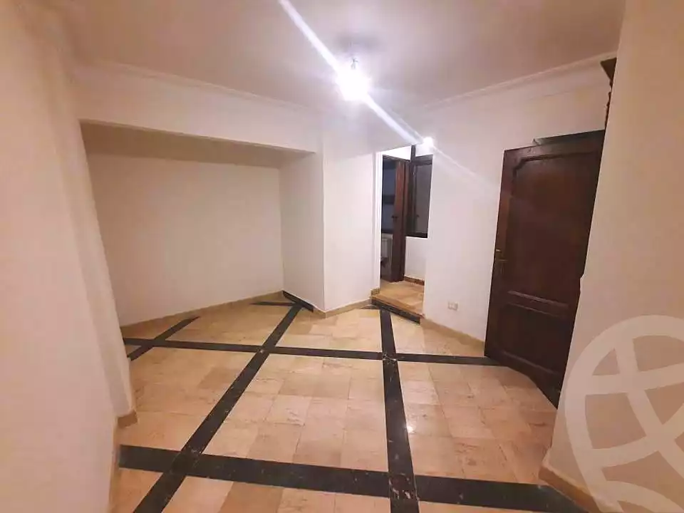 https://aqarmap.com.eg/ar/listing/7041254-for-sale-alexandria-glim-shr-bw-qyr-tryq-lhry