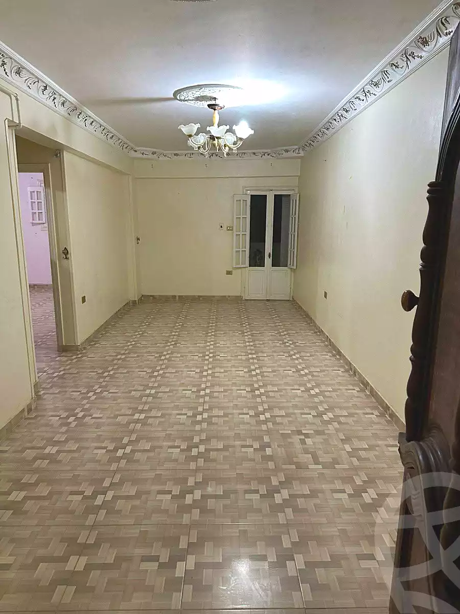 https://aqarmap.com.eg/ar/listing/7041312-for-sale-alexandria-al-agamy-el-hanouvel-al-asdakaa-st