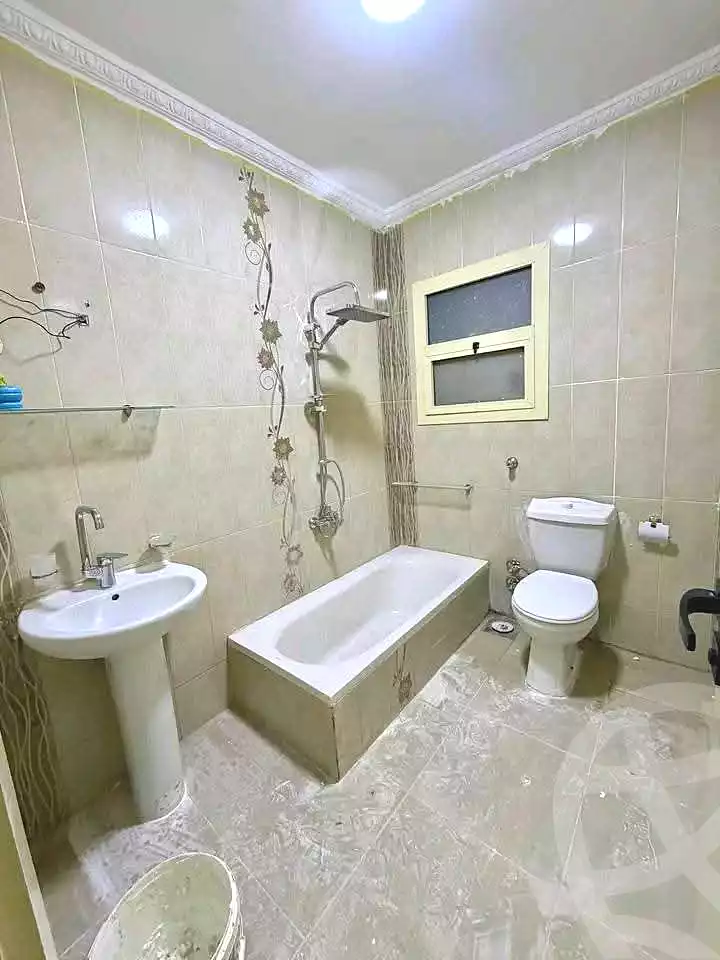 https://aqarmap.com.eg/ar/listing/7041363-for-sale-alexandria-al-agamy-lbytsh-el-reyad-st