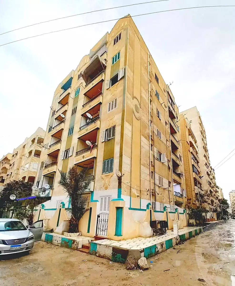 https://aqarmap.com.eg/ar/listing/7041745-for-sale-alexandria-al-agamy-shataa-el-nakheel