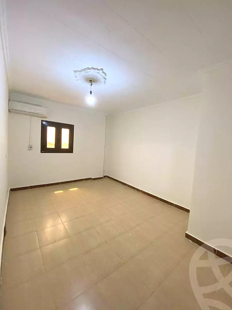 https://aqarmap.com.eg/ar/listing/7041961-for-sale-alexandria-moharram-bey-saleh-al-hedini-st