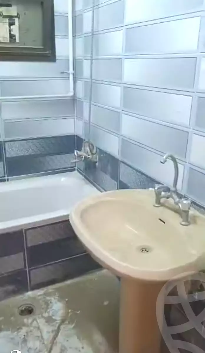 https://aqarmap.com.eg/en/listing/7041963-for-sale-cairo-el-haram-shareaa-el-talateny