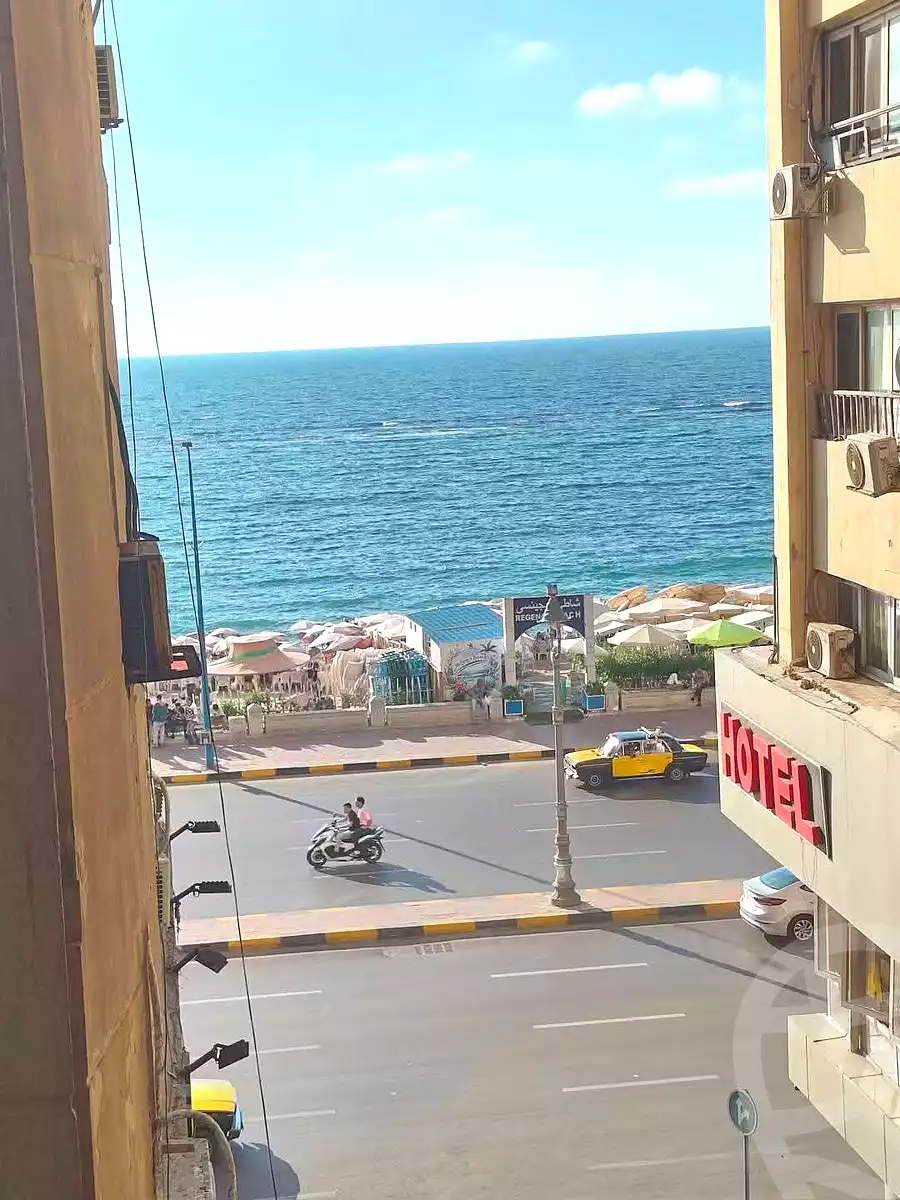 https://aqarmap.com.eg/ar/listing/7042030-for-sale-alexandria-el-asafra-l-sfr-bhry