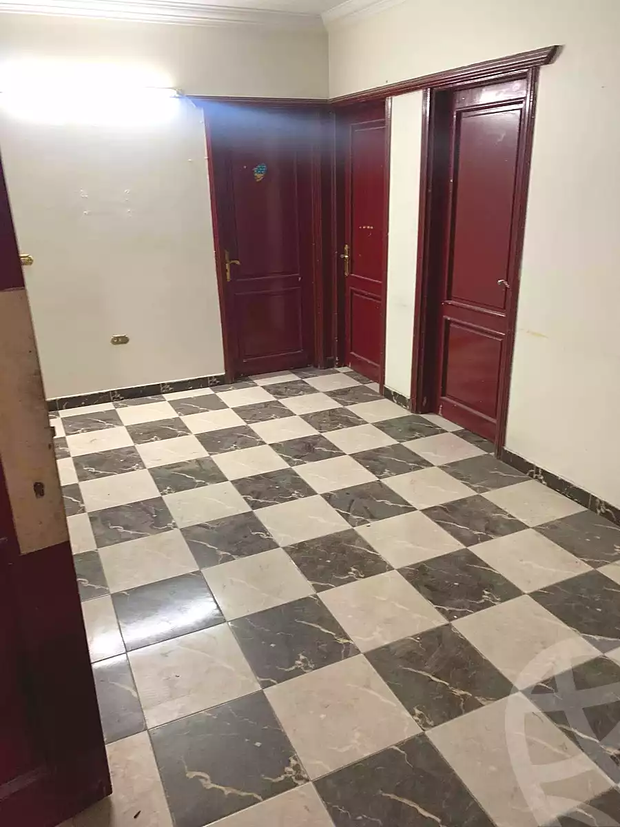 https://aqarmap.com.eg/ar/listing/7042053-for-rent-cairo-helwan-helwan-el-sharkeya-thabit-basha-st