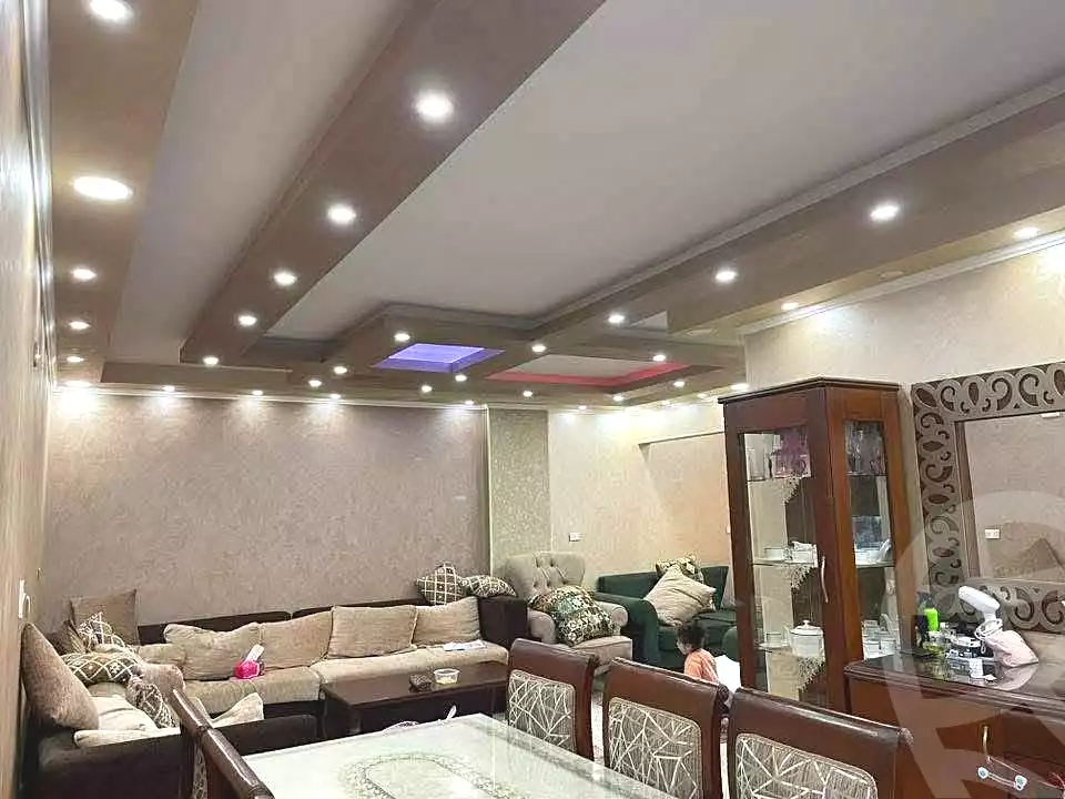 https://aqarmap.com.eg/ar/listing/7042143-for-sale-cairo-helwan-mahmoud-zaki-st