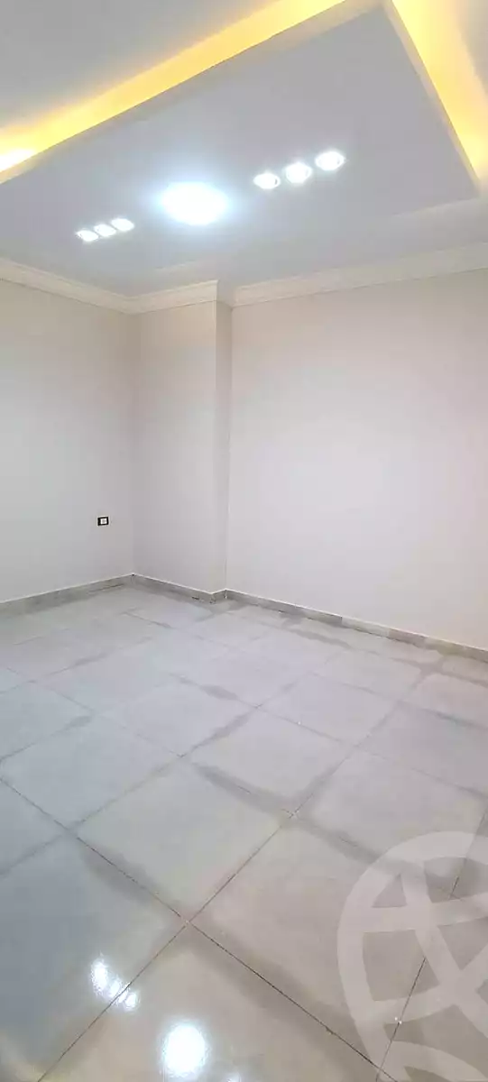 https://aqarmap.com.eg/ar/listing/7042382-for-sale-cairo-helwan-hadayek-helwan-el-eshrein-st