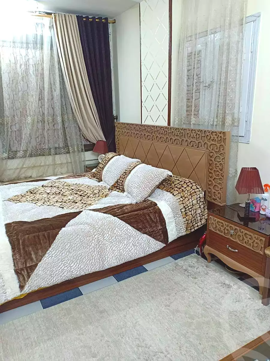 https://aqarmap.com.eg/ar/listing/7042393-for-sale-cairo-helwan-helwan-el-sharkeya-mostafa-safwat-st