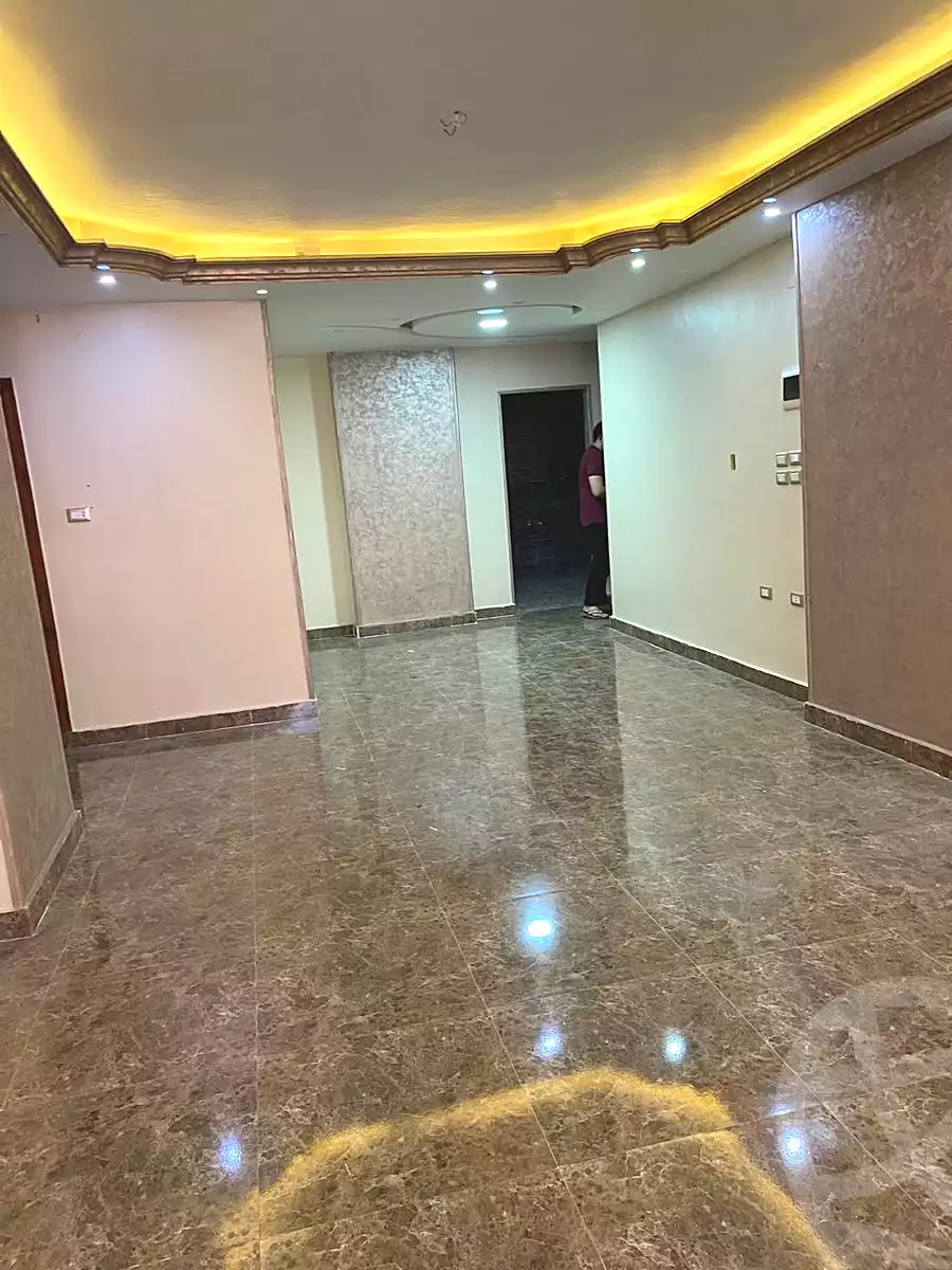 https://aqarmap.com.eg/ar/listing/7042619-for-sale-ismailia-ismailia-city-el-shaikh-zayed-st
