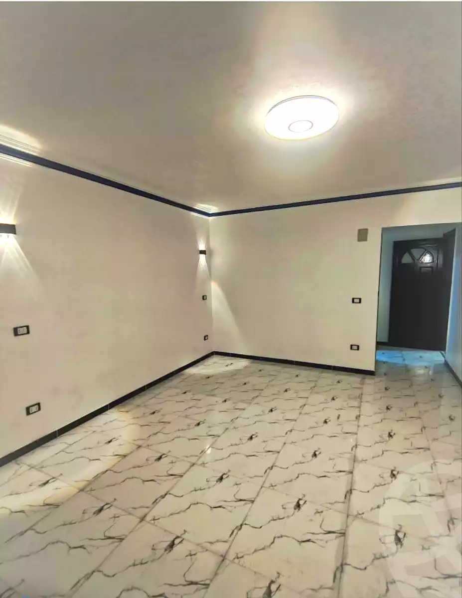 https://aqarmap.com.eg/ar/listing/7042728-for-sale-cairo-helwan-helwan-el-sharkeya-thabit-basha-st