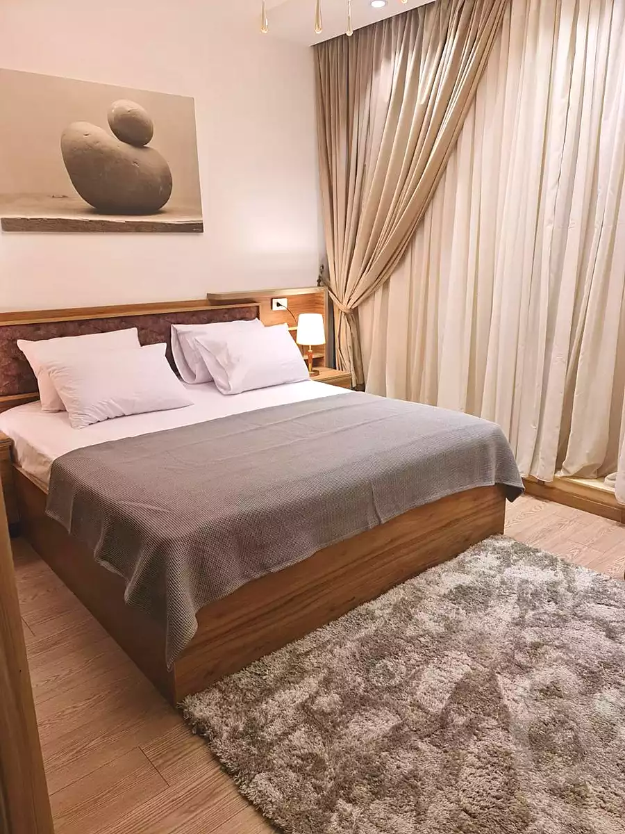https://aqarmap.com.eg/en/listing/7043399-for-rent-cairo-new-cairo-compounds-lakeview-residence