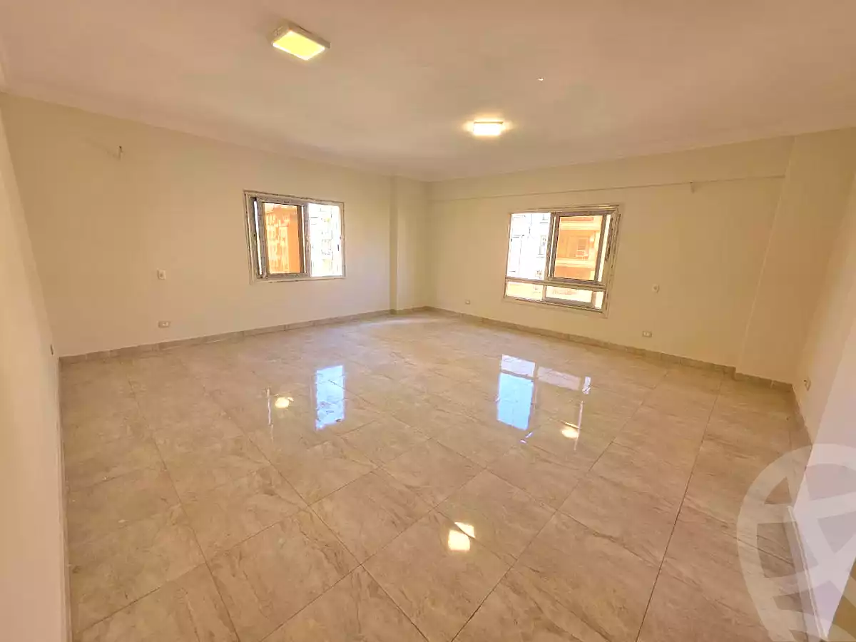 https://aqarmap.com.eg/ar/listing/7043563-for-rent-cairo-new-cairo-compounds-family-city
