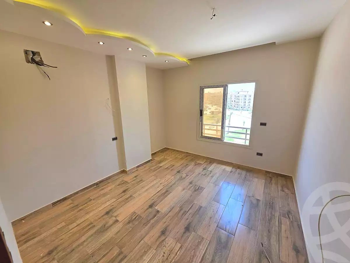 https://aqarmap.com.eg/ar/listing/7043576-for-rent-cairo-new-cairo-el-lotus-lotus-north-lmntq-lwl-llwts-lshmly