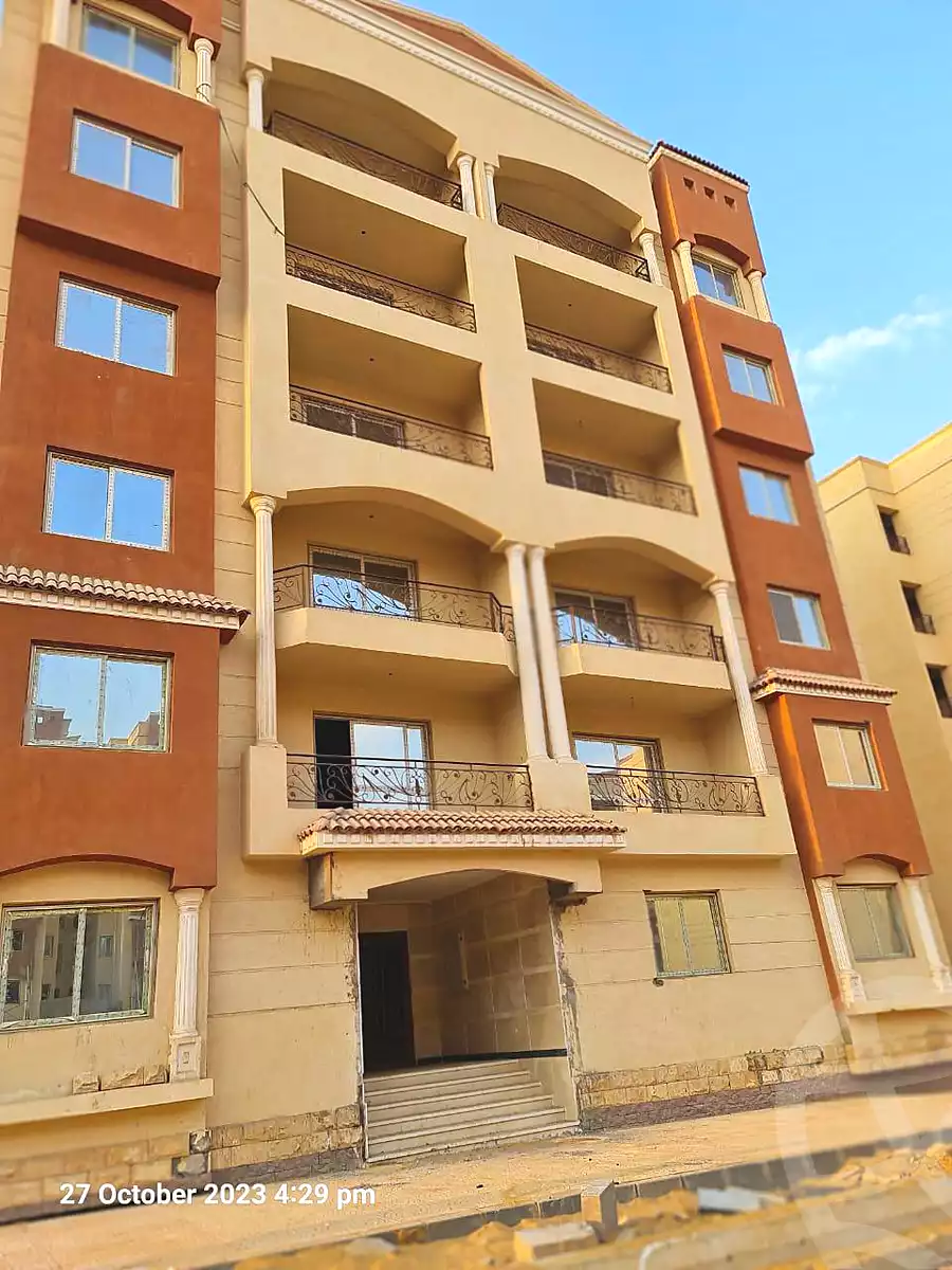 https://aqarmap.com.eg/ar/listing/7043596-for-sale-cairo-new-cairo-compounds-loaloat-new-cairo