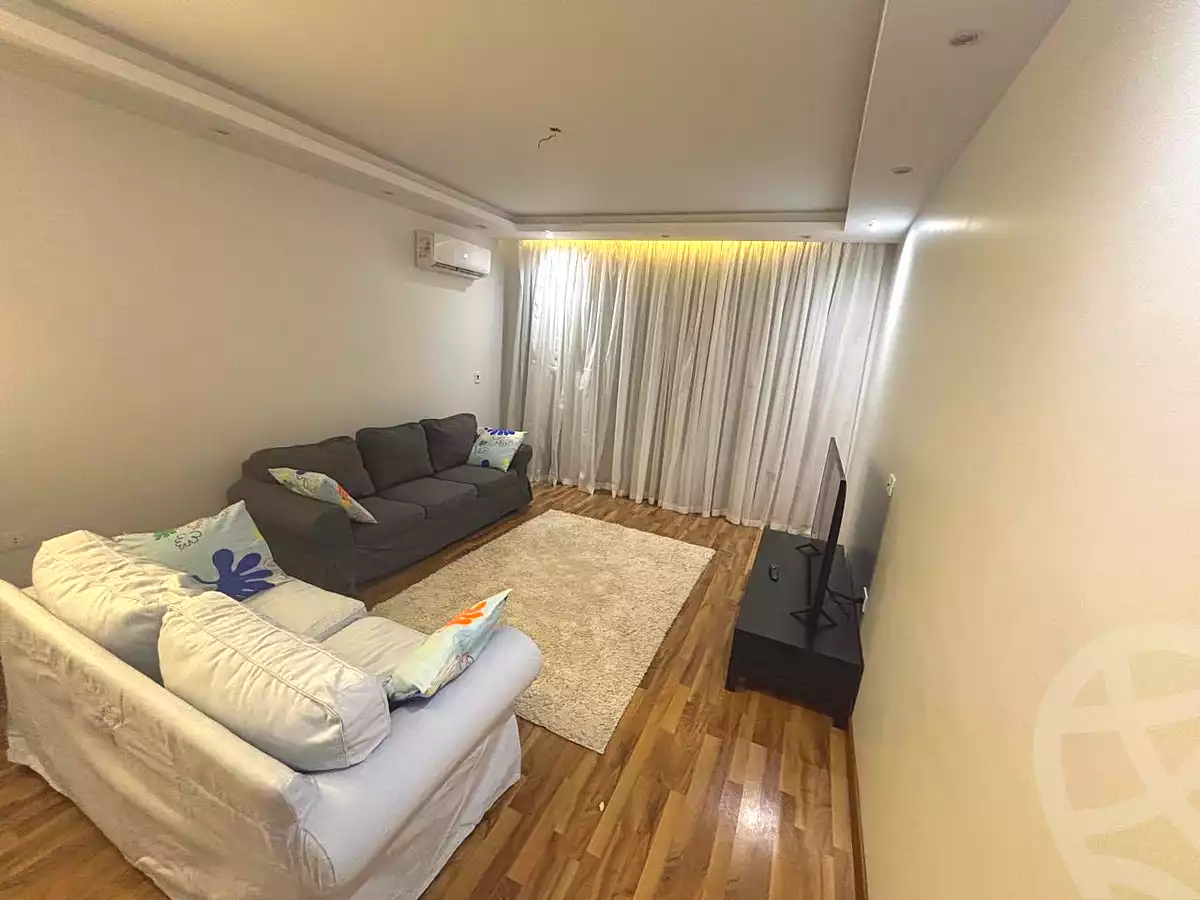 https://aqarmap.com.eg/ar/listing/7043601-for-rent-cairo-new-cairo-compounds-hyde-park-centre-ville-hyde-park
