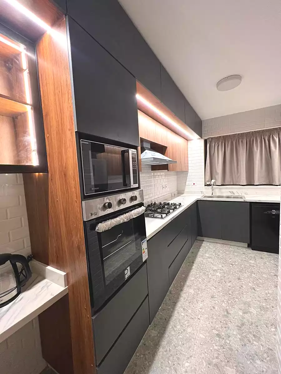 https://aqarmap.com.eg/en/listing/7043621-for-rent-cairo-new-cairo-compounds-lakeview-residence