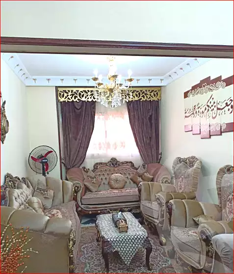 https://aqarmap.com.eg/ar/listing/7043944-for-sale-cairo-helwan-helwan-el-sharkeya-mostafa-safwat-st