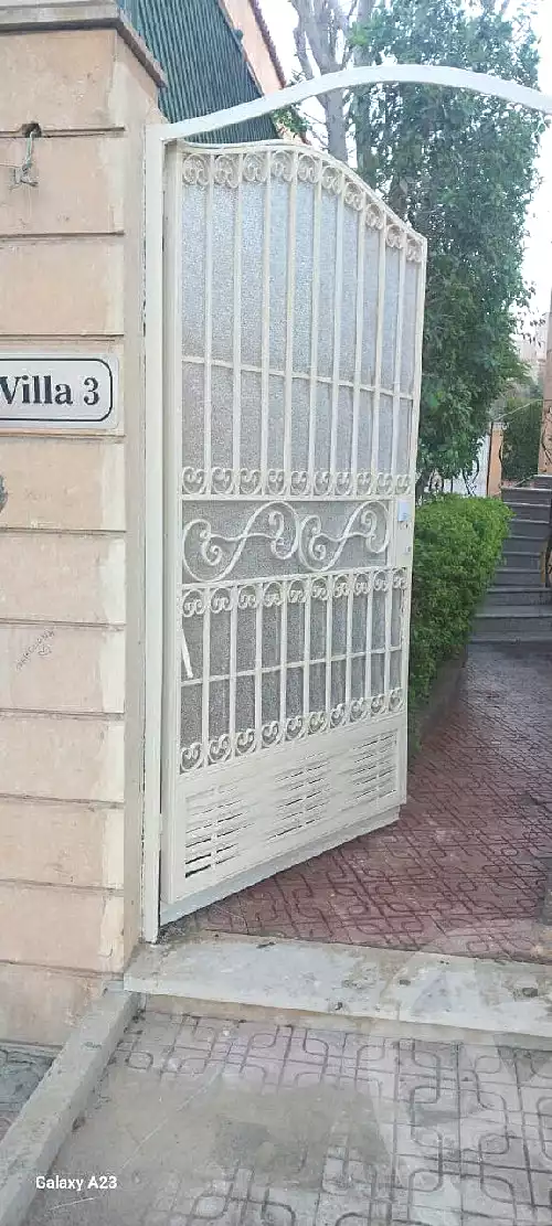 https://aqarmap.com.eg/ar/listing/7002996-for-sale-cairo-el-sheikh-zayed-city-compounds-hyper-one