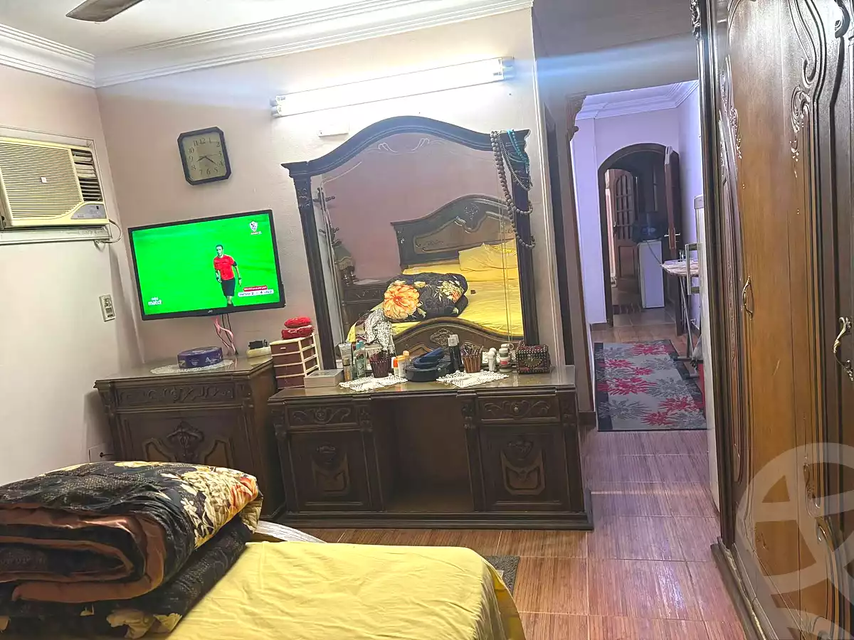 https://aqarmap.com.eg/ar/listing/7044440-for-sale-cairo-helwan-helwan-el-sharkeya-abd-el-rahman-pasha-st