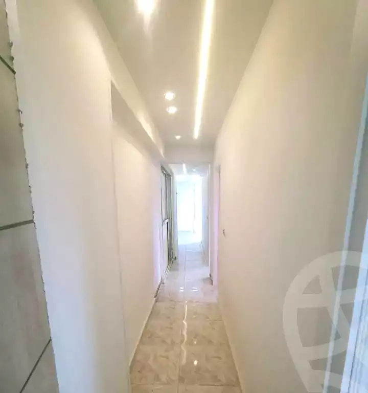 https://aqarmap.com.eg/en/listing/7044566-for-sale-alexandria-lsywf-el-falki