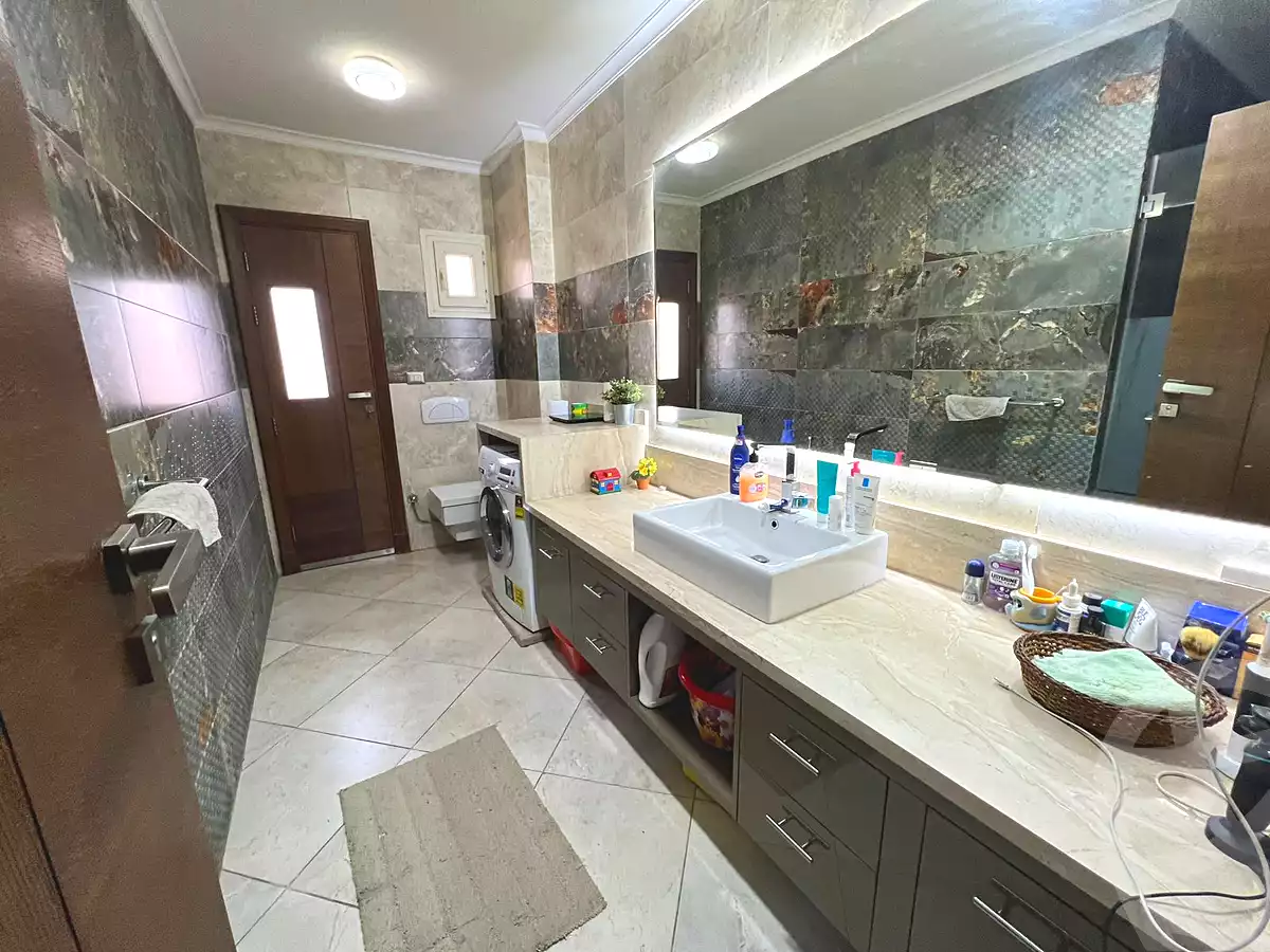 https://aqarmap.com.eg/en/listing/7044925-for-sale-cairo-el-mohandesen-shareaa-sorya