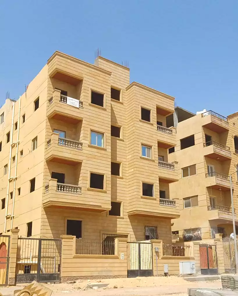 https://aqarmap.com.eg/en/listing/7045084-for-sale-cairo-badr-city-hai-el-ashgar-featured-neighborhood-bait-el-watan