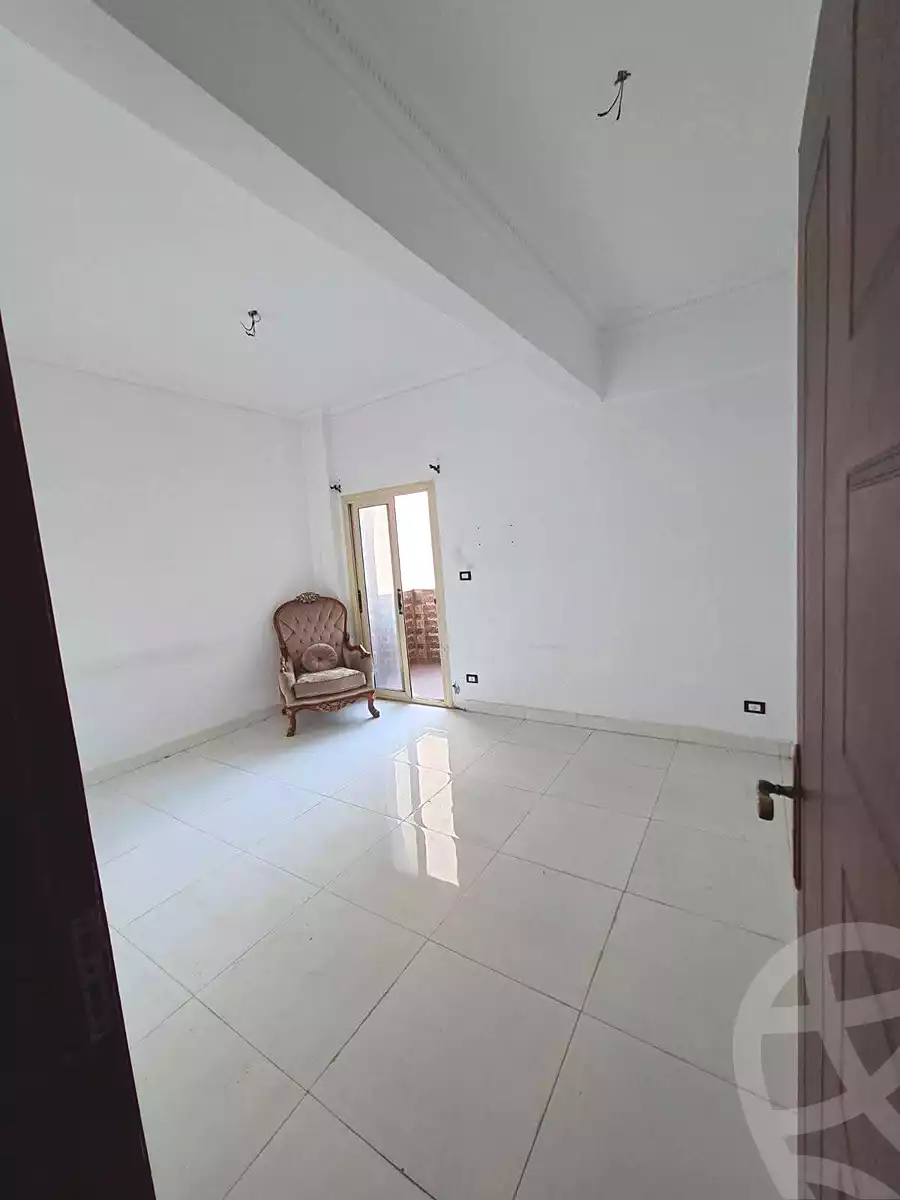 https://aqarmap.com.eg/ar/listing/7045105-for-sale-alexandria-camp-cesar-el-gaish-rd