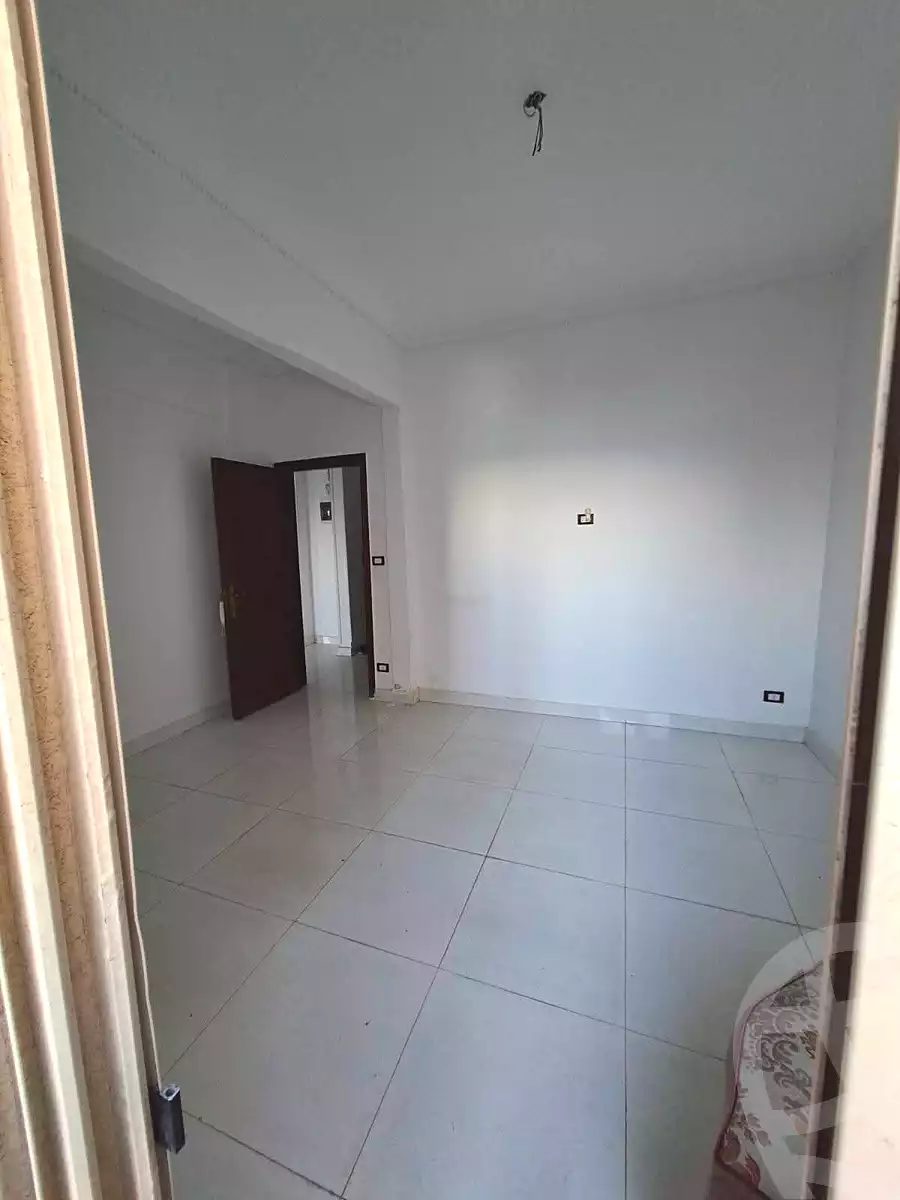 https://aqarmap.com.eg/ar/listing/7045105-for-sale-alexandria-camp-cesar-el-gaish-rd