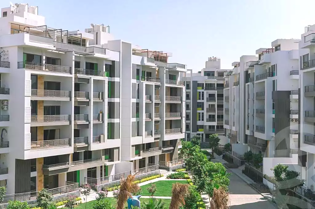 https://aqarmap.com.eg/en/listing/7045070-for-sale-cairo-new-cairo-compounds-dh-ykwn-ryzdns-styl-hwm