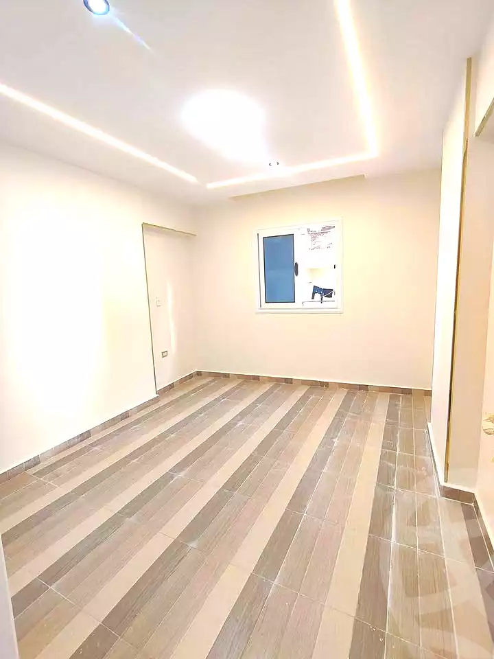 https://aqarmap.com.eg/ar/listing/7045312-for-sale-alexandria-miami-khld-bn-lwlyd