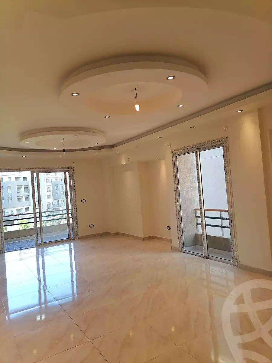 https://aqarmap.com.eg/ar/listing/7045581-for-rent-cairo-new-cairo-compounds-the-square
