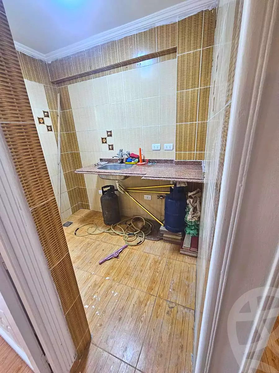 https://aqarmap.com.eg/ar/listing/7045681-for-sale-alexandria-alhadara-new-el-hadra