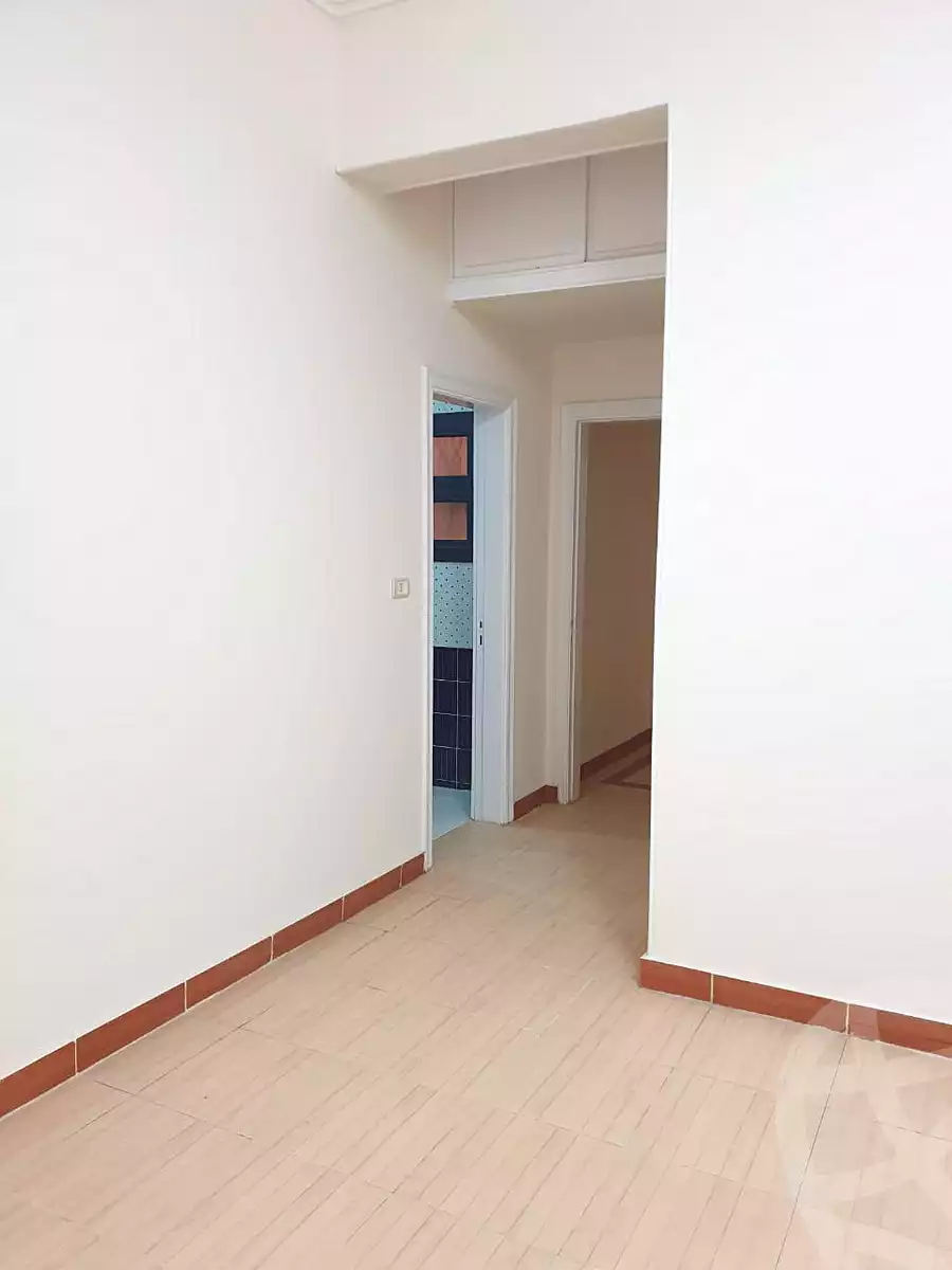 https://aqarmap.com.eg/ar/listing/7045741-for-rent-cairo-new-cairo-ganob-el-akadamiya-south-academy-d-khaled-ibn-el-waleed-st