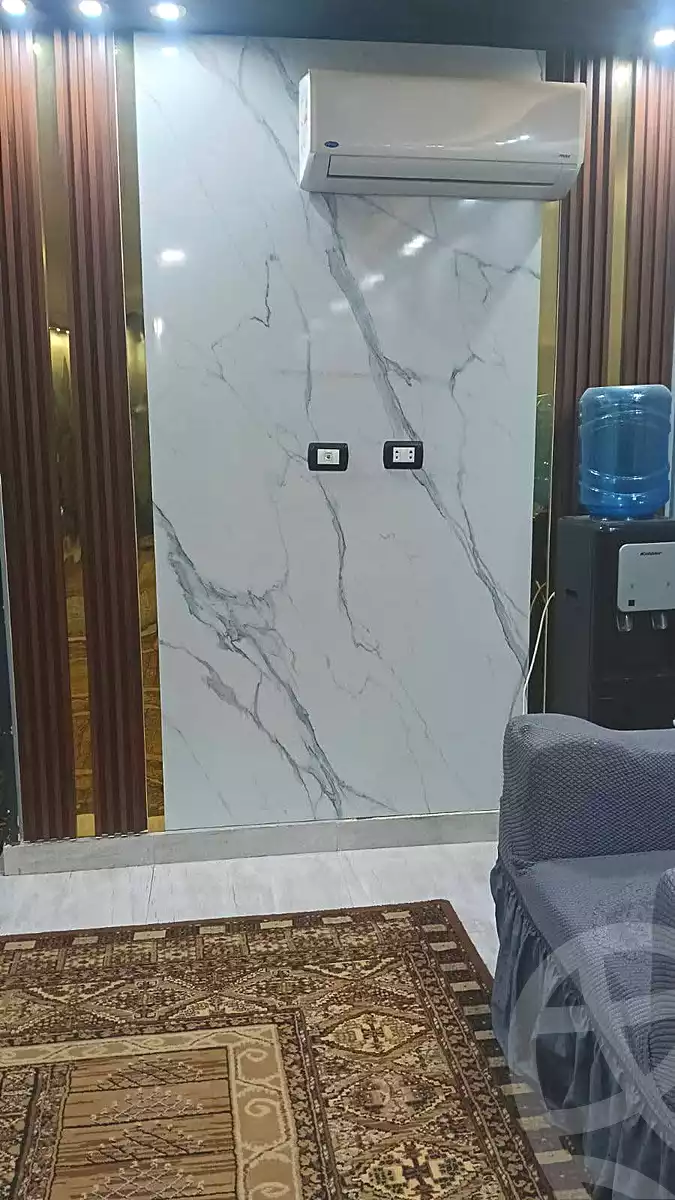 https://aqarmap.com.eg/ar/listing/7042733-for-sale-cairo-helwan-ahmed-enci-st