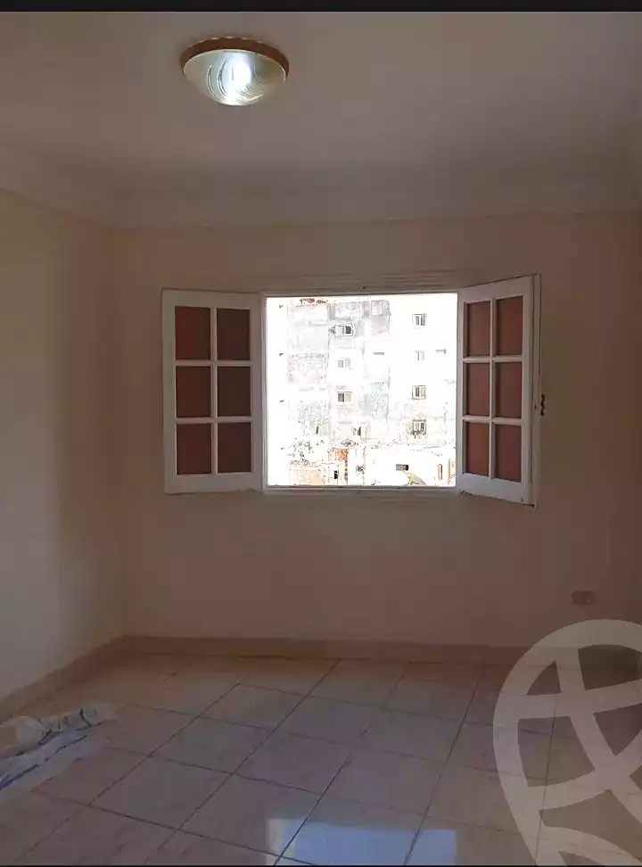 https://aqarmap.com.eg/ar/listing/7046209-for-sale-alexandria-sydy-bshr-sydy-bshr-bhry-shr-khld-bn-lwlyd