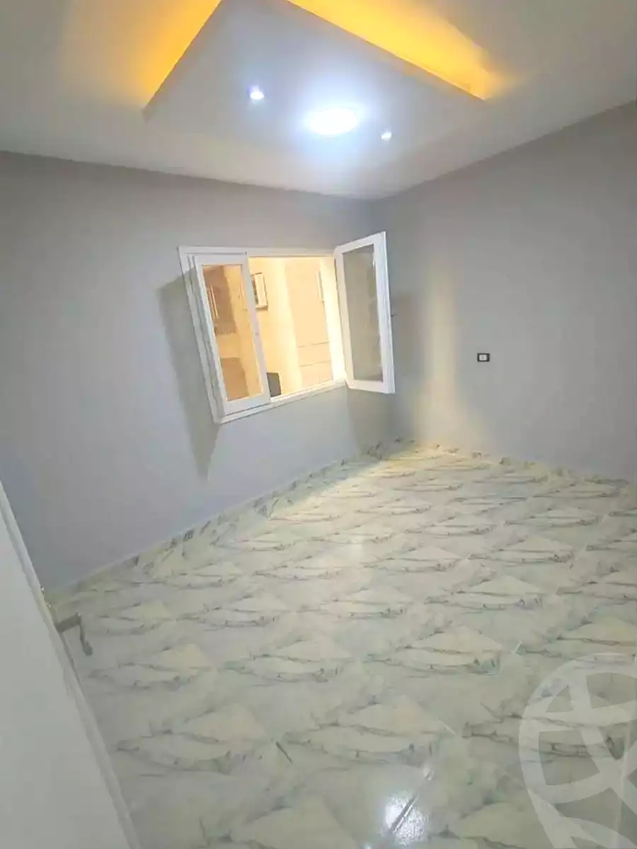 https://aqarmap.com.eg/ar/listing/7046407-for-sale-alexandria-al-agamy-el-hanouvel-el-shaheed-ahmed-hamdy-st
