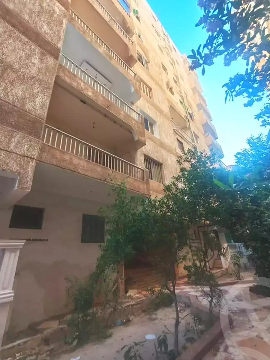 https://aqarmap.com.eg/ar/listing/7046407-for-sale-alexandria-al-agamy-el-hanouvel-el-shaheed-ahmed-hamdy-st