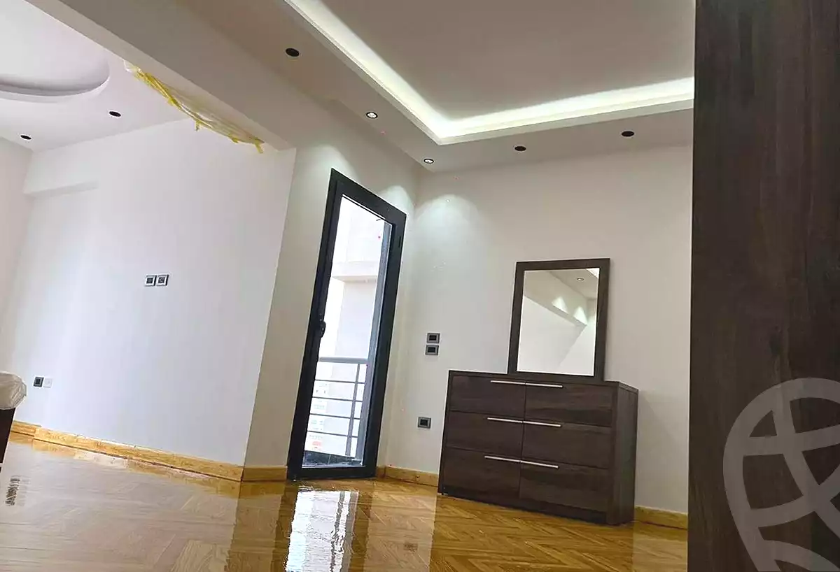 https://aqarmap.com.eg/ar/listing/7047477-for-sale-cairo-el-maadi-compounds-grand-gate
