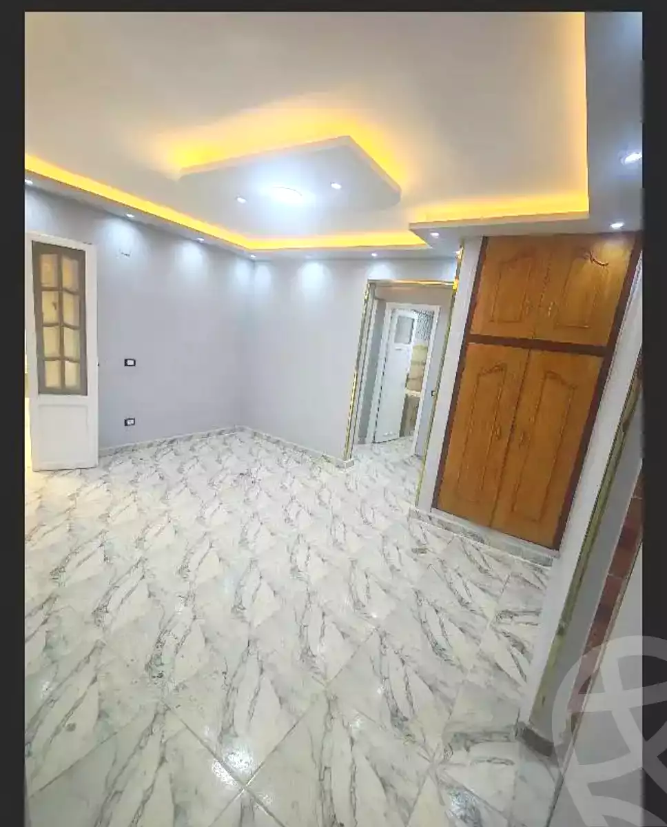 https://aqarmap.com.eg/ar/listing/7047527-for-sale-alexandria-al-agamy-el-hanouvel-el-shaheed-ahmed-hamdy-st