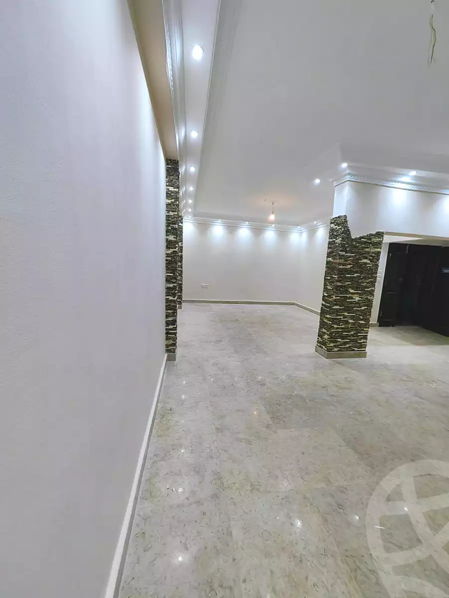 https://aqarmap.com.eg/ar/listing/7047847-for-rent-cairo-new-cairo-el-ahyaa-fourth-neighborhood-street-1