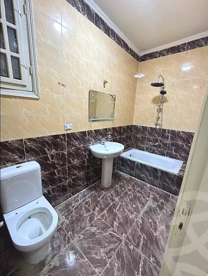 https://aqarmap.com.eg/ar/listing/7047932-for-sale-cairo-el-haram-el-lebeny-soltan-khattab-st