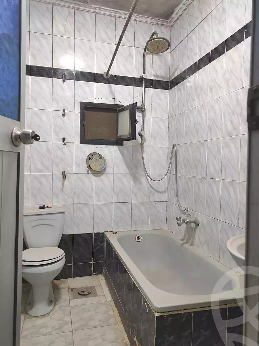 https://aqarmap.com.eg/ar/listing/7048037-for-sale-cairo-ain-shams-jsr-lswys