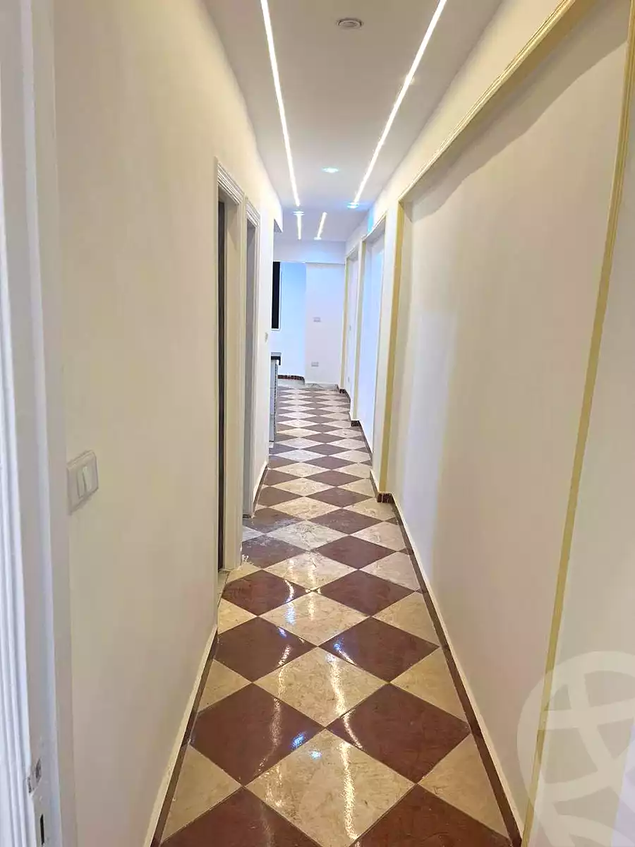 https://aqarmap.com.eg/ar/listing/7048261-for-sale-alexandria-miami-el-sebaey-st