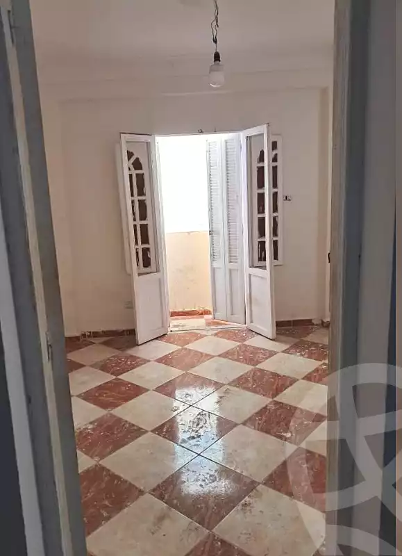 https://aqarmap.com.eg/ar/listing/7048450-for-sale-alexandria-el-asafra-l-sfr-qbly