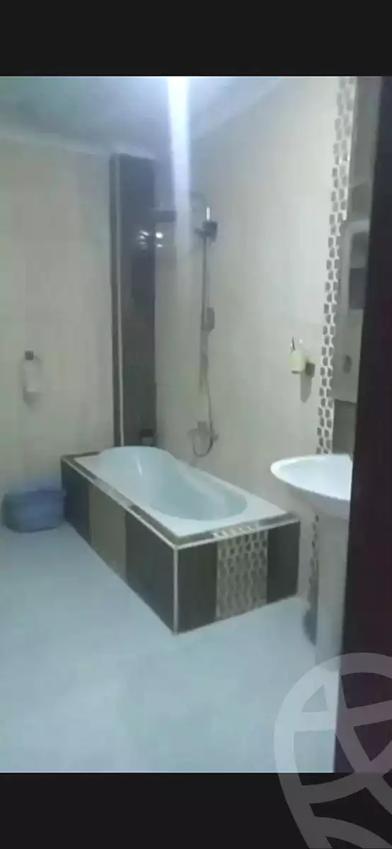 https://aqarmap.com.eg/ar/listing/7048583-for-sale-cairo-ain-shams-jsr-lswys-kamal-hegab-st